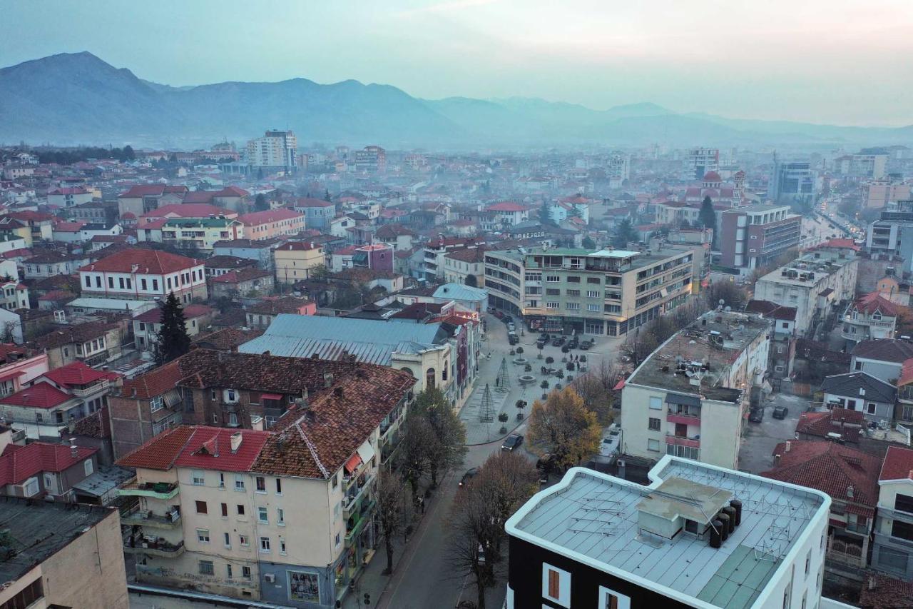 Korca Central Flat Exterior foto